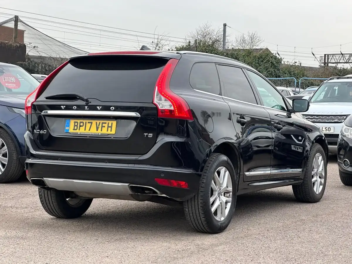 2017-volvo-xc60-20-t5-se-lux-big-7