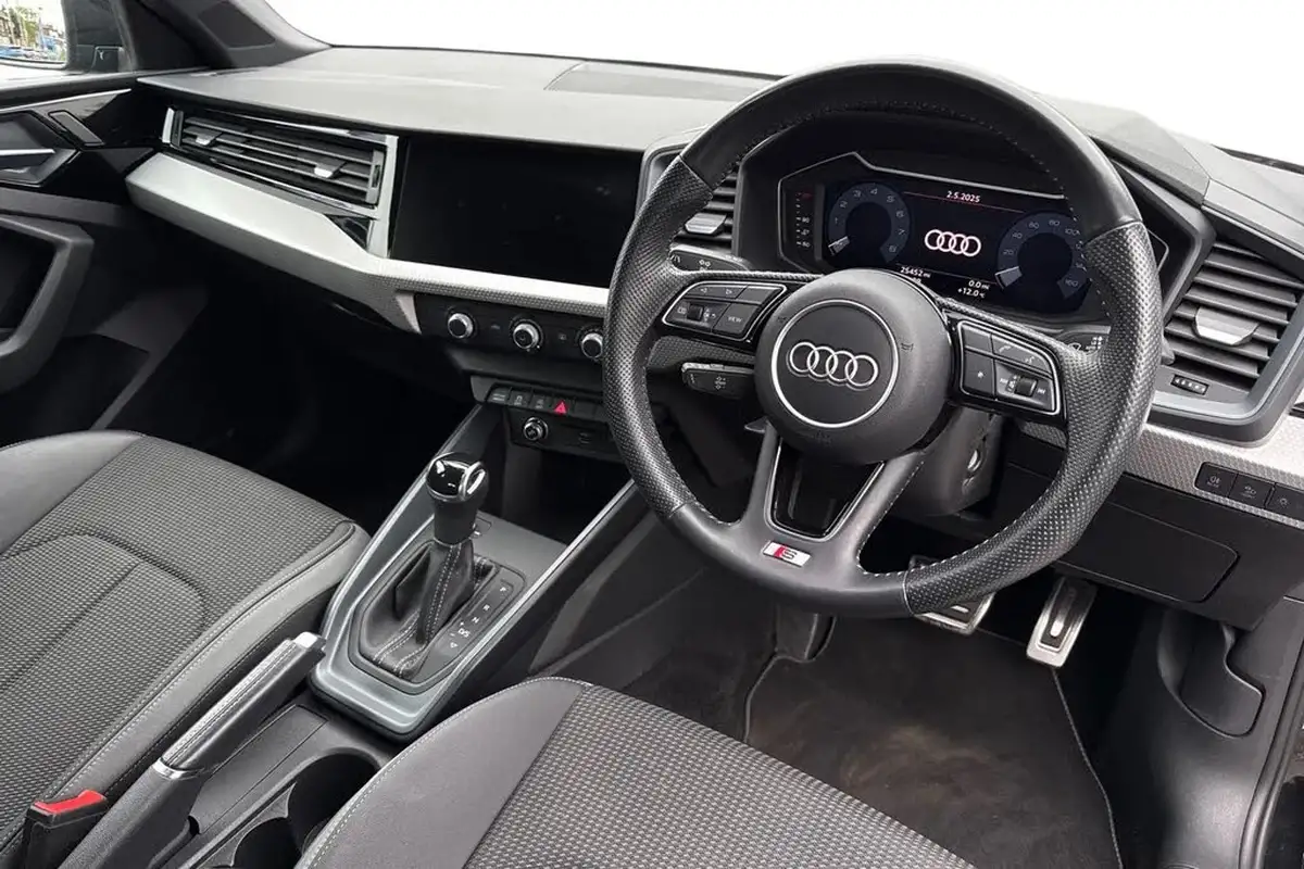 2020-audi-a1-10-30-tfsi-s-line-116ps-tronic-big-13