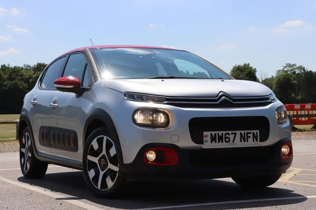 2017-citroen-c3-12-puretech-flair-nav-edition-big-4