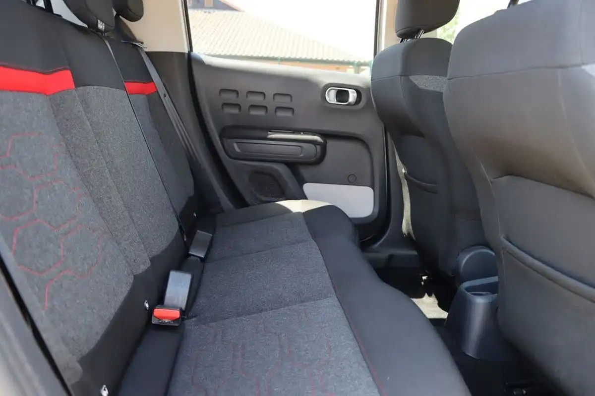 2017-citroen-c3-12-puretech-flair-nav-edition-big-28