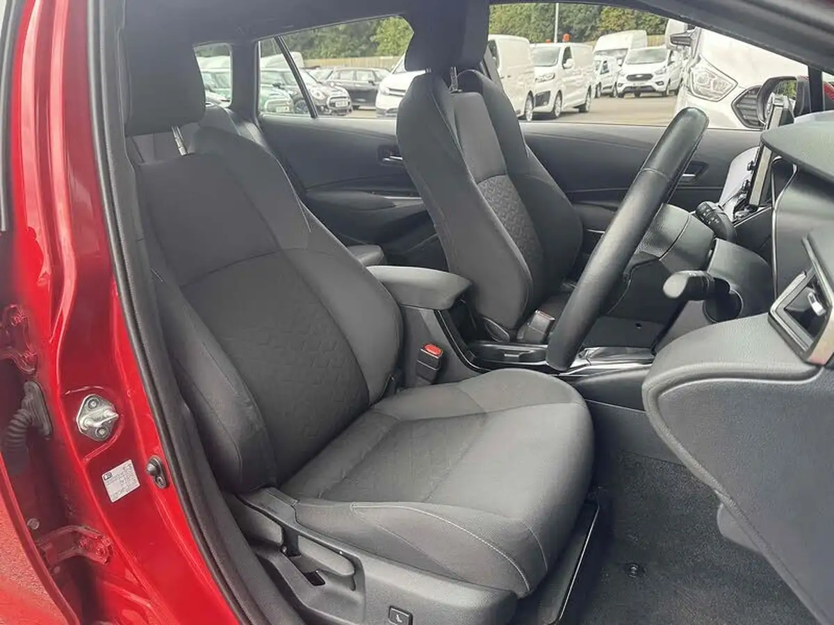 2021-toyota-corolla-18-vvt-i-icon-tech-spare-wheel-touring-sports-5d-big-23