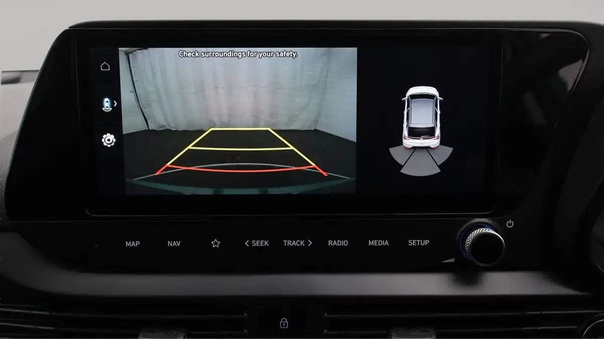 2022-hyundai-i20-10-t-gdi-ultimate-dct-big-24