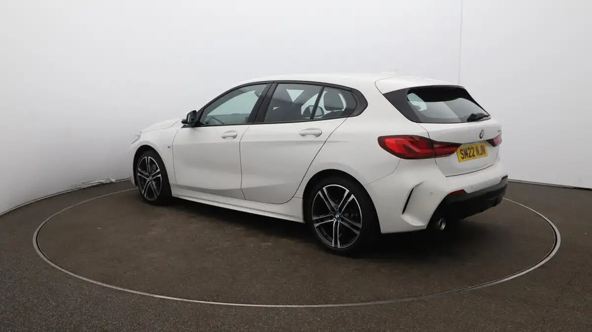2022-bmw-1-series-15-118i-m-sport-lcp-big-62