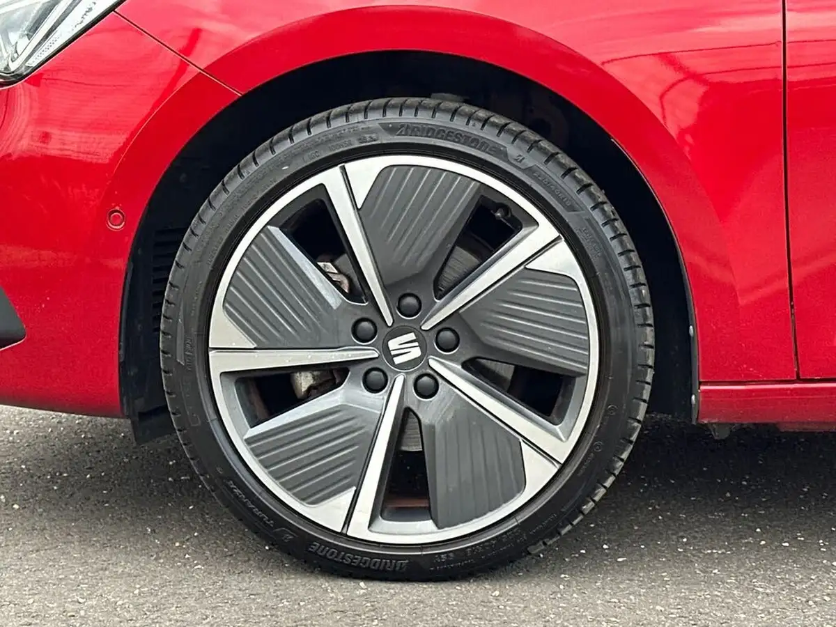2021-seat-leon-15-etsi-xcellence-lux-hatchback-big-16
