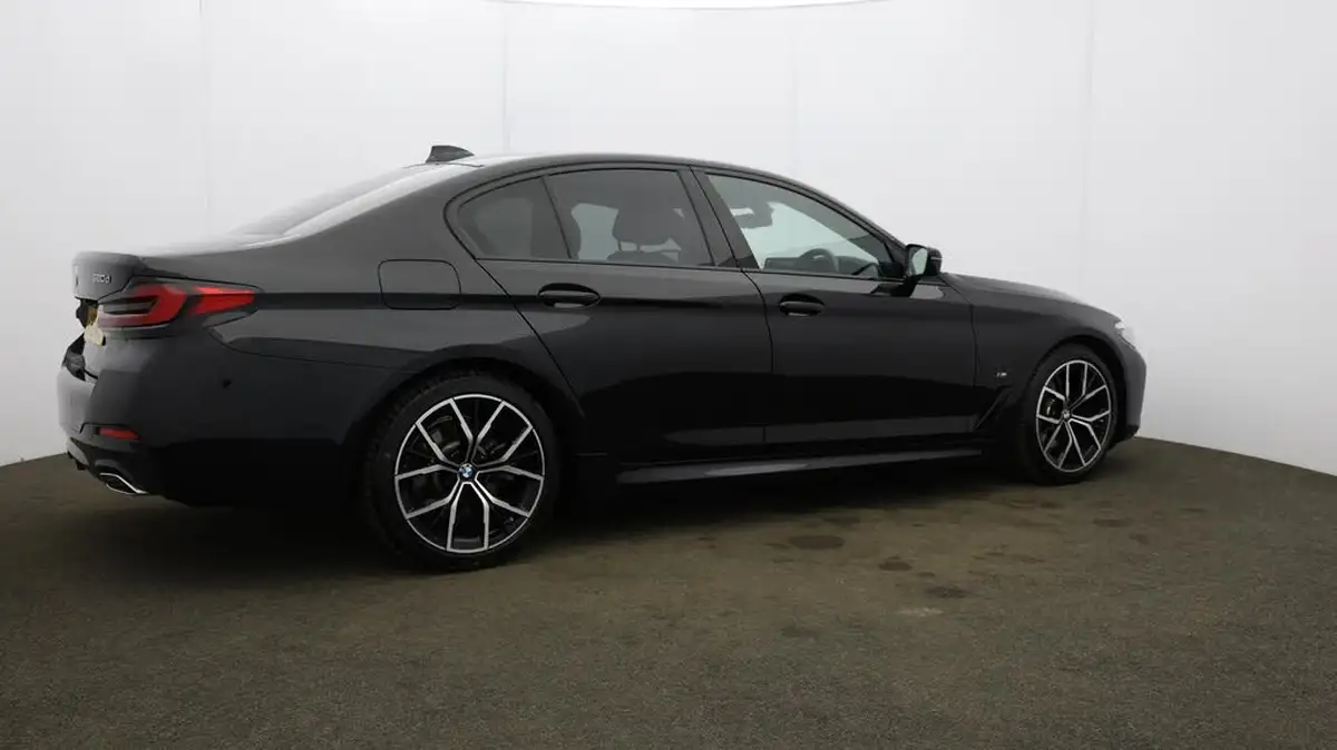 2021-bmw-5-series-20td-520d-m-sport-mht-saloon-4d-big-57
