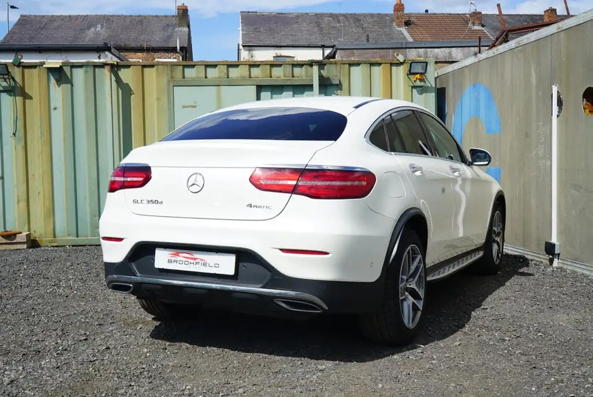2017-mercedes-benz-glc-class-30-d-glc350d-amg-line-premium-plusss-coupe-4d-big-17