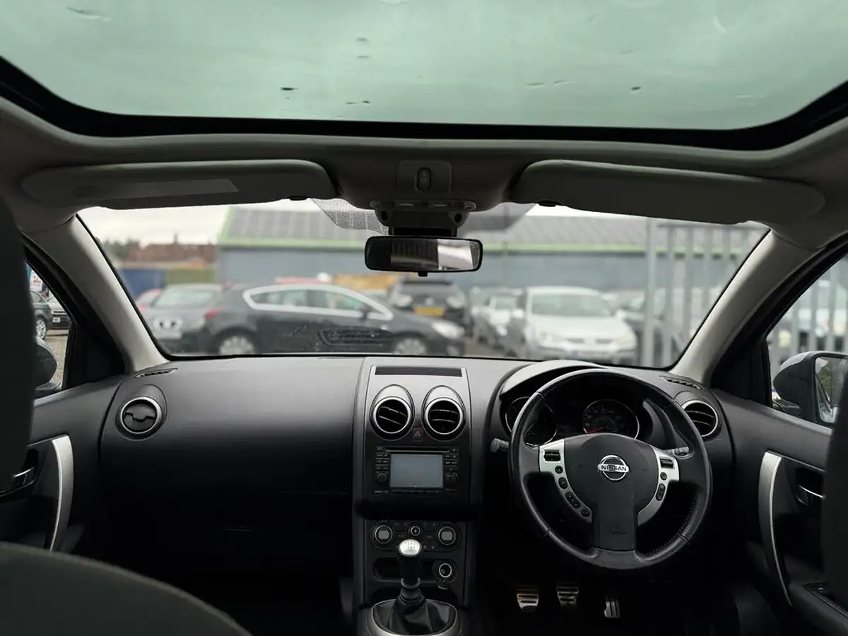 2010-nissan-qashqai-15td-n-tec-big-18