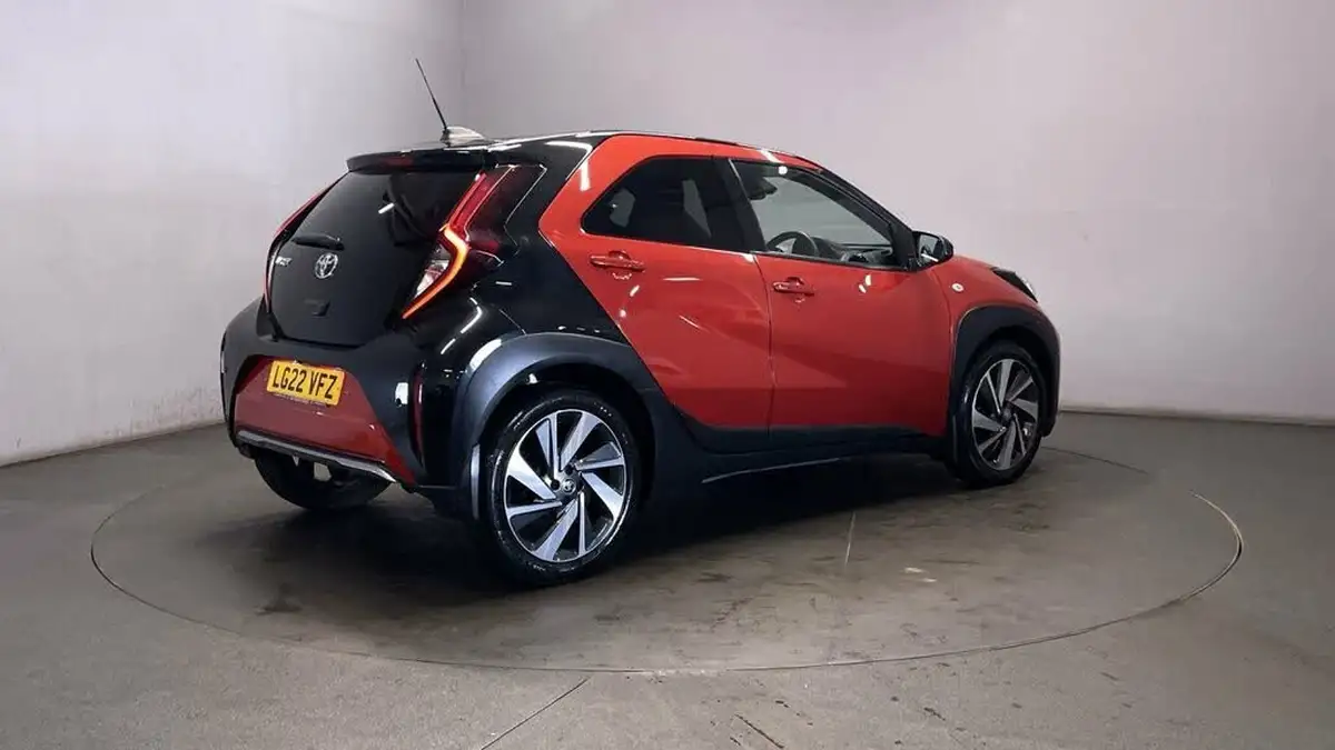 2022-toyota-aygo-x-10-vvt-i-exclusive-big-7
