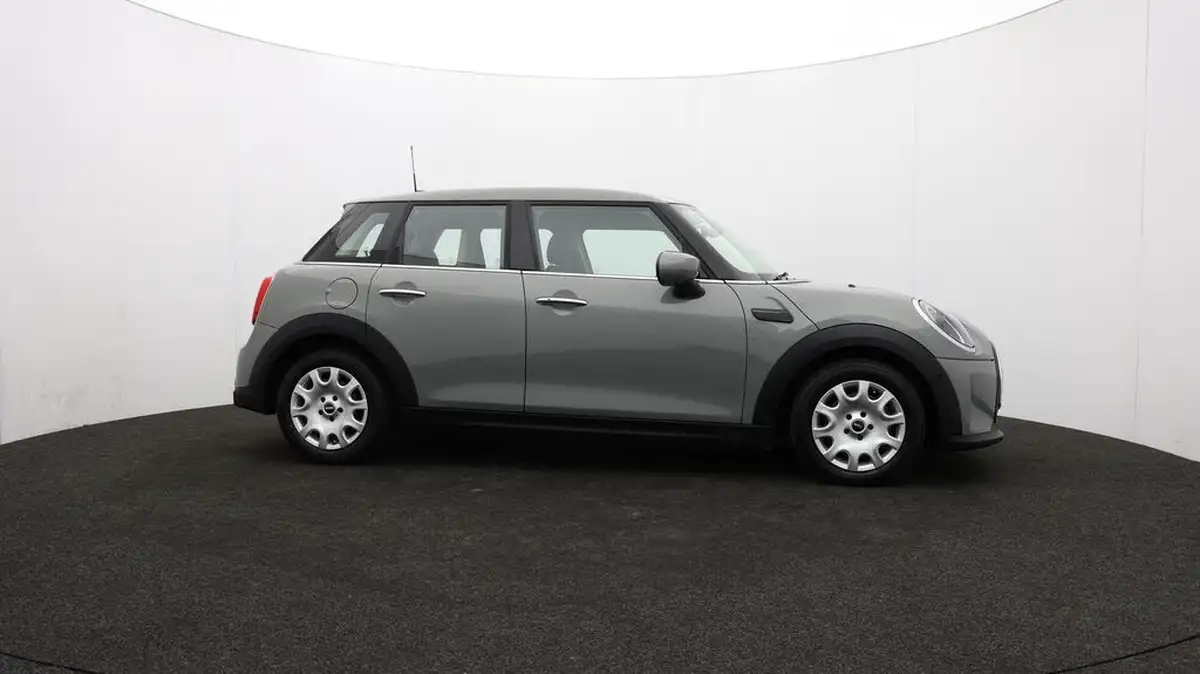 2022-mini-cooper-15-one-classic-5d-big-41
