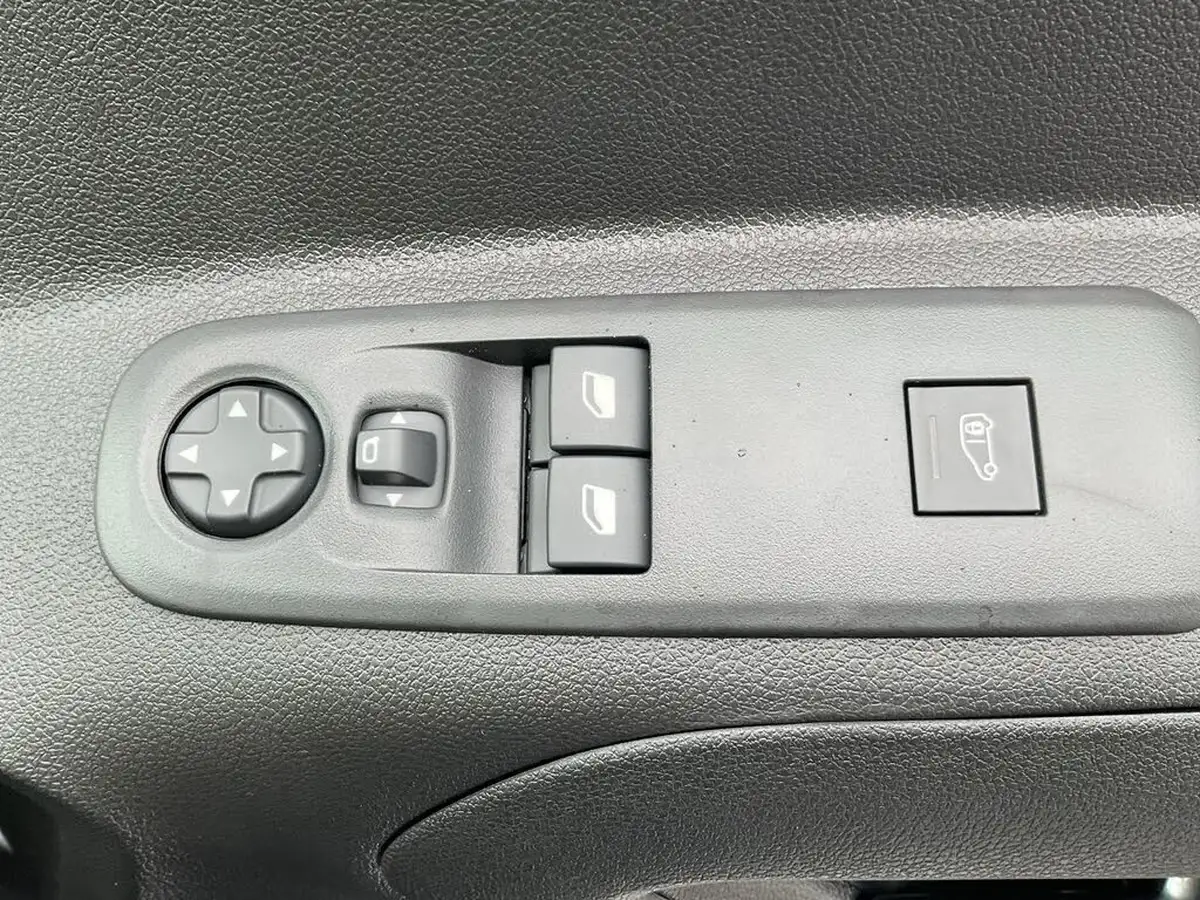 2025-fiat-doblo-big-21
