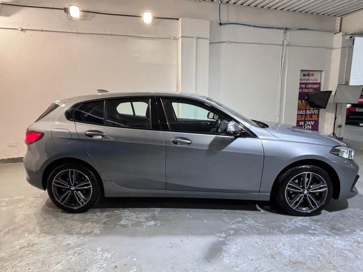 2023-bmw-1-series-15-118i-sport-dct-big-9