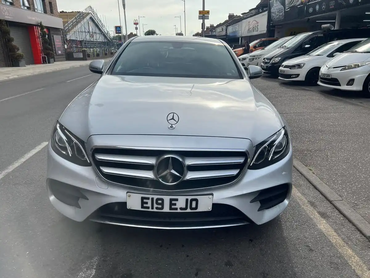 2019-mercedes-benz-e-class-20d-e220d-amg-line-saloon-4d-plus-big-1