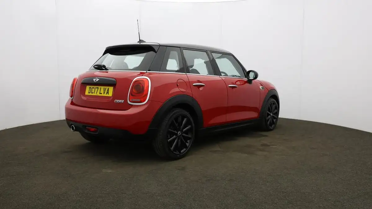 2017-mini-cooper-15-cooper-ss-hatchback-5d-big-51