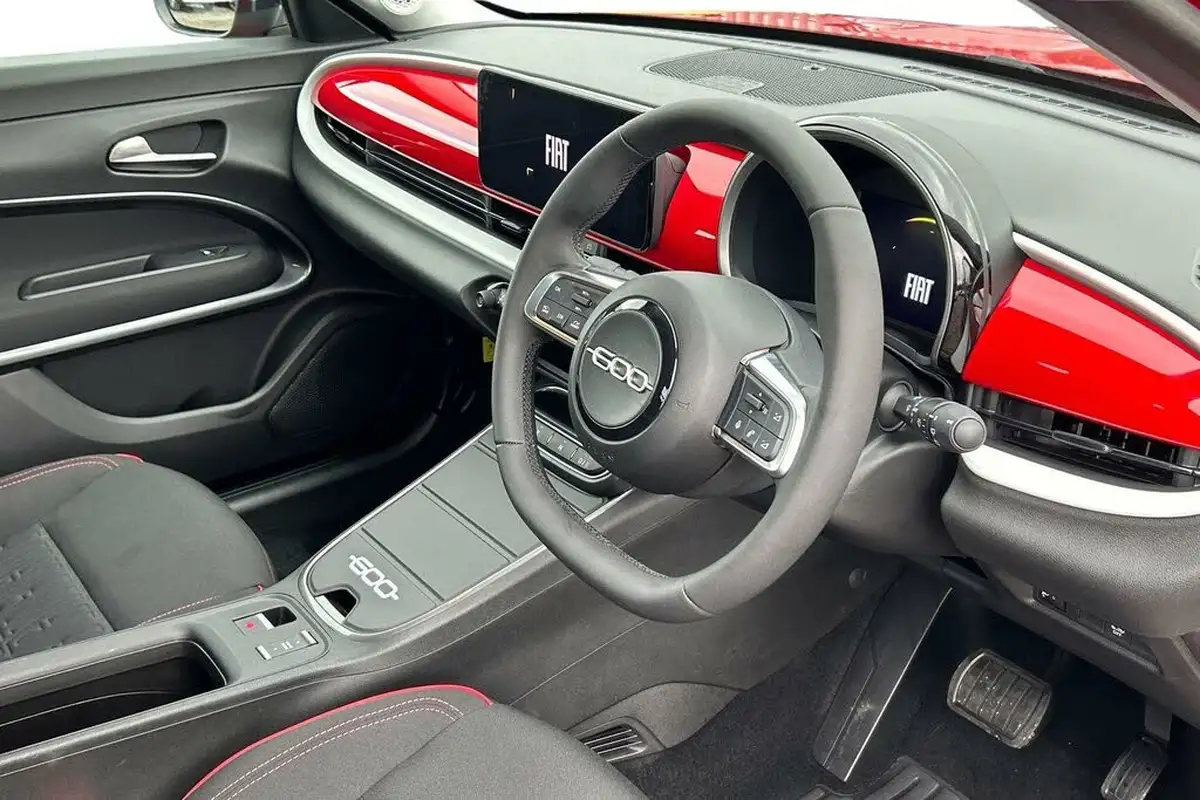 2025-fiat-600e-e-red-big-7