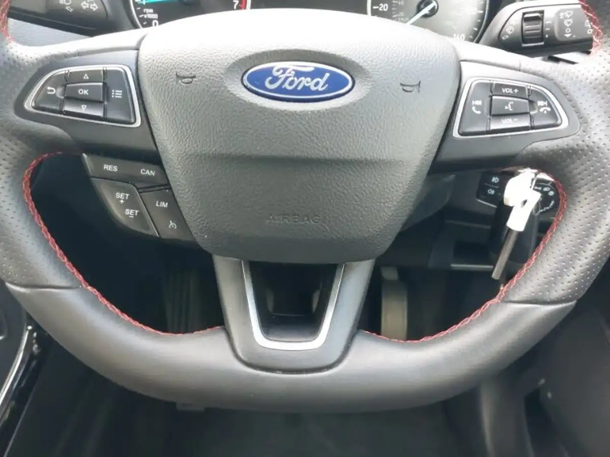2022-ford-ecosport-10t-st-line-125ps-big-15
