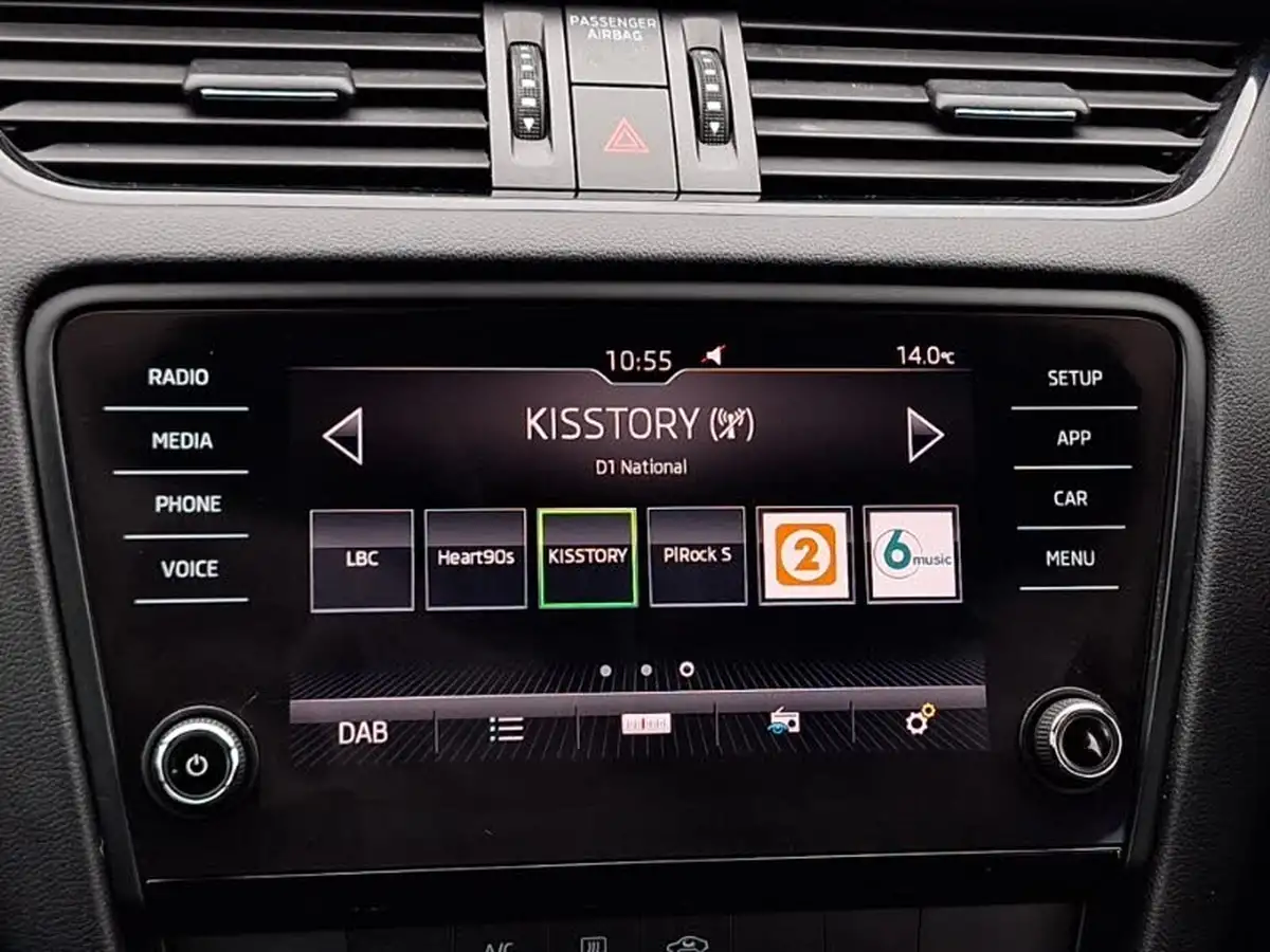 2019-skoda-octavia-10-tsi-s-hatchback-big-9