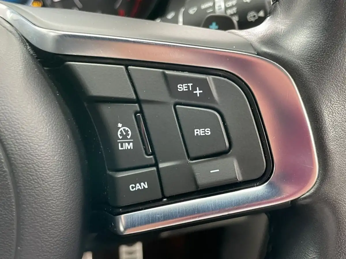 2019-jaguar-e-pace-20-i4-r-dynamic-s-200ps-big-34