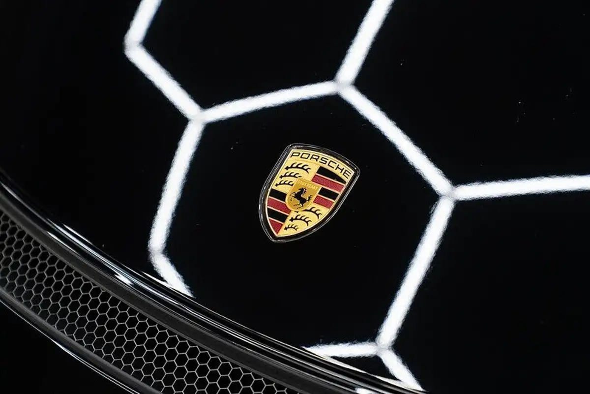 2022-porsche-cayman-718-40-cayman-gt4-big-29
