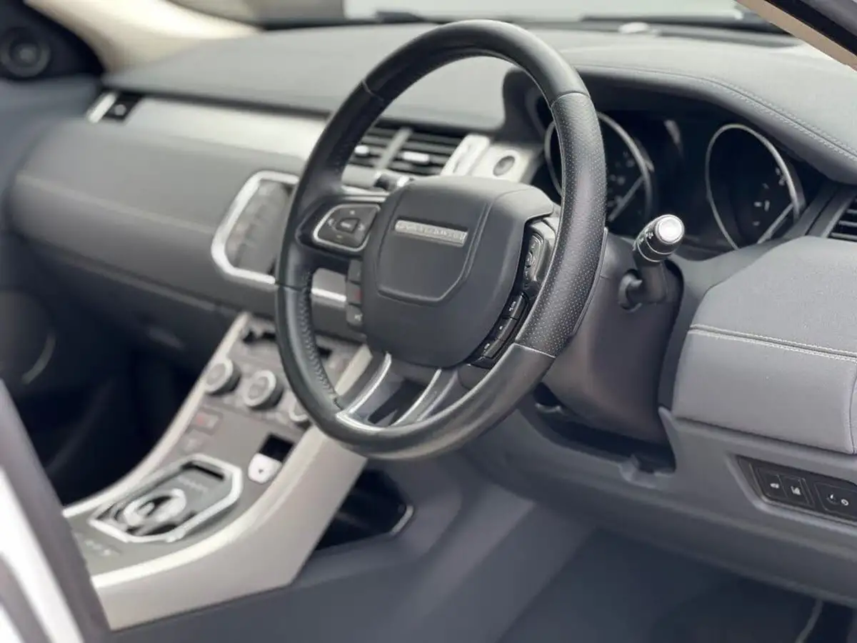 2016-land-rover-range-rover-evoque-20td4-hse-dynamic-ss-hatchback-5d-auto-big-9