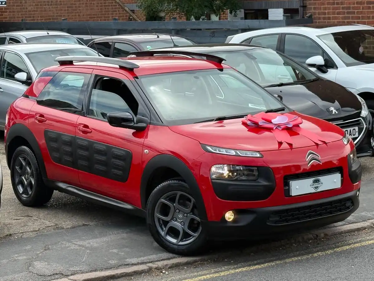 2017-citroen-c4-cactus-12-puretech-feel-edition-big-0