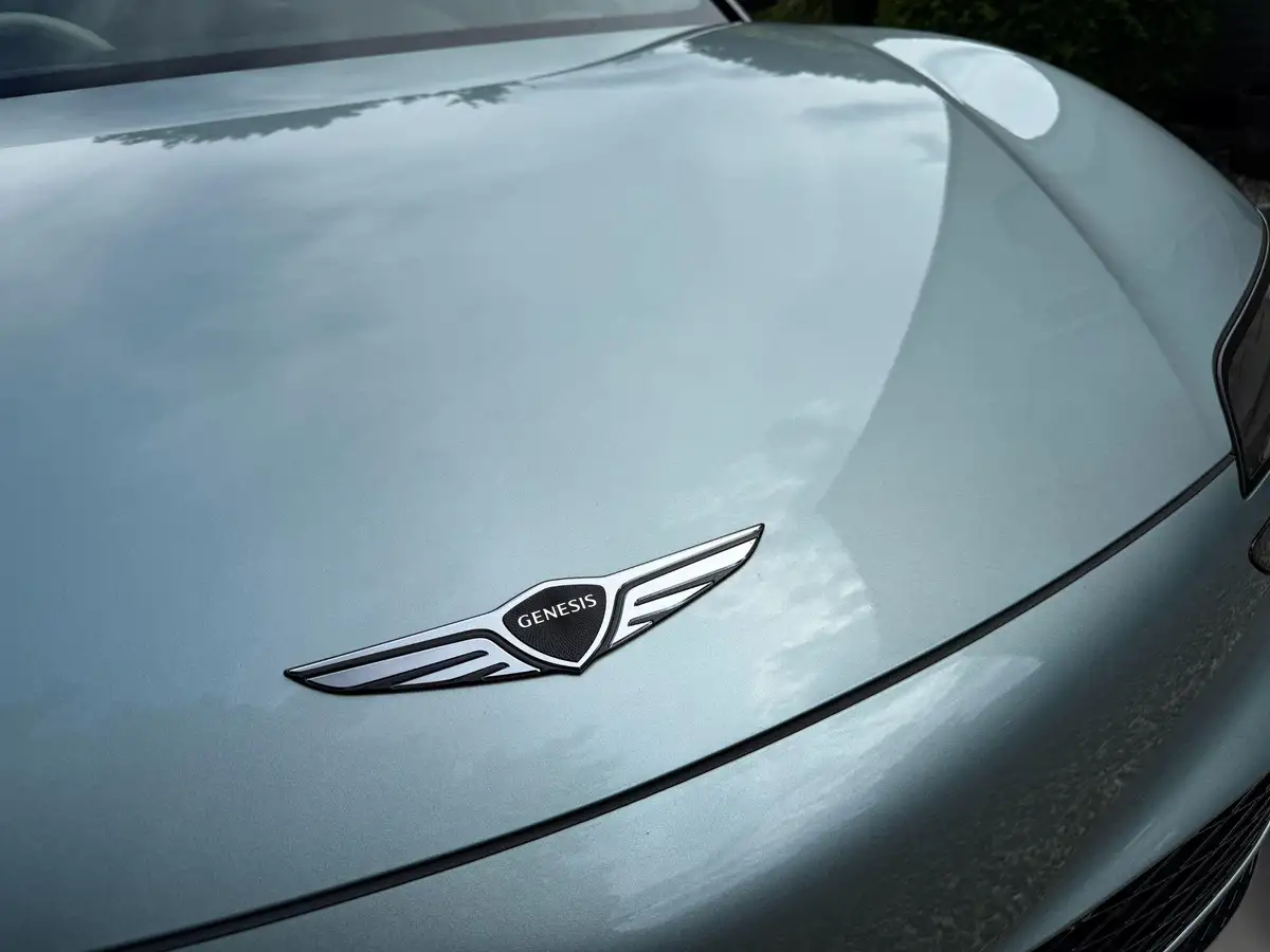 2022-genesis-gv60-e-sport-plus-big-41