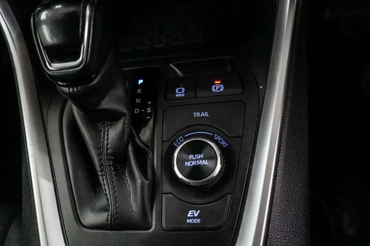 2020-toyota-rav4-25-vvt-i-design-219bhp-big-27