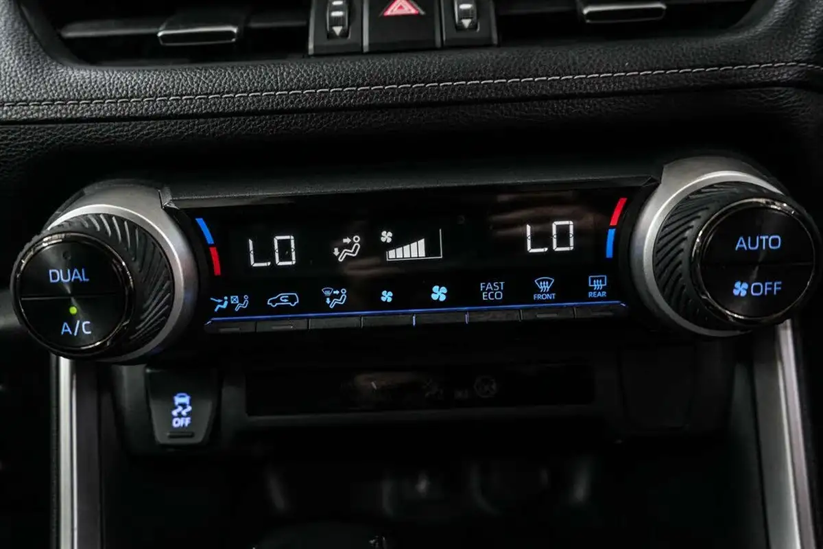 2020-toyota-rav4-25-vvt-i-design-219bhp-big-31
