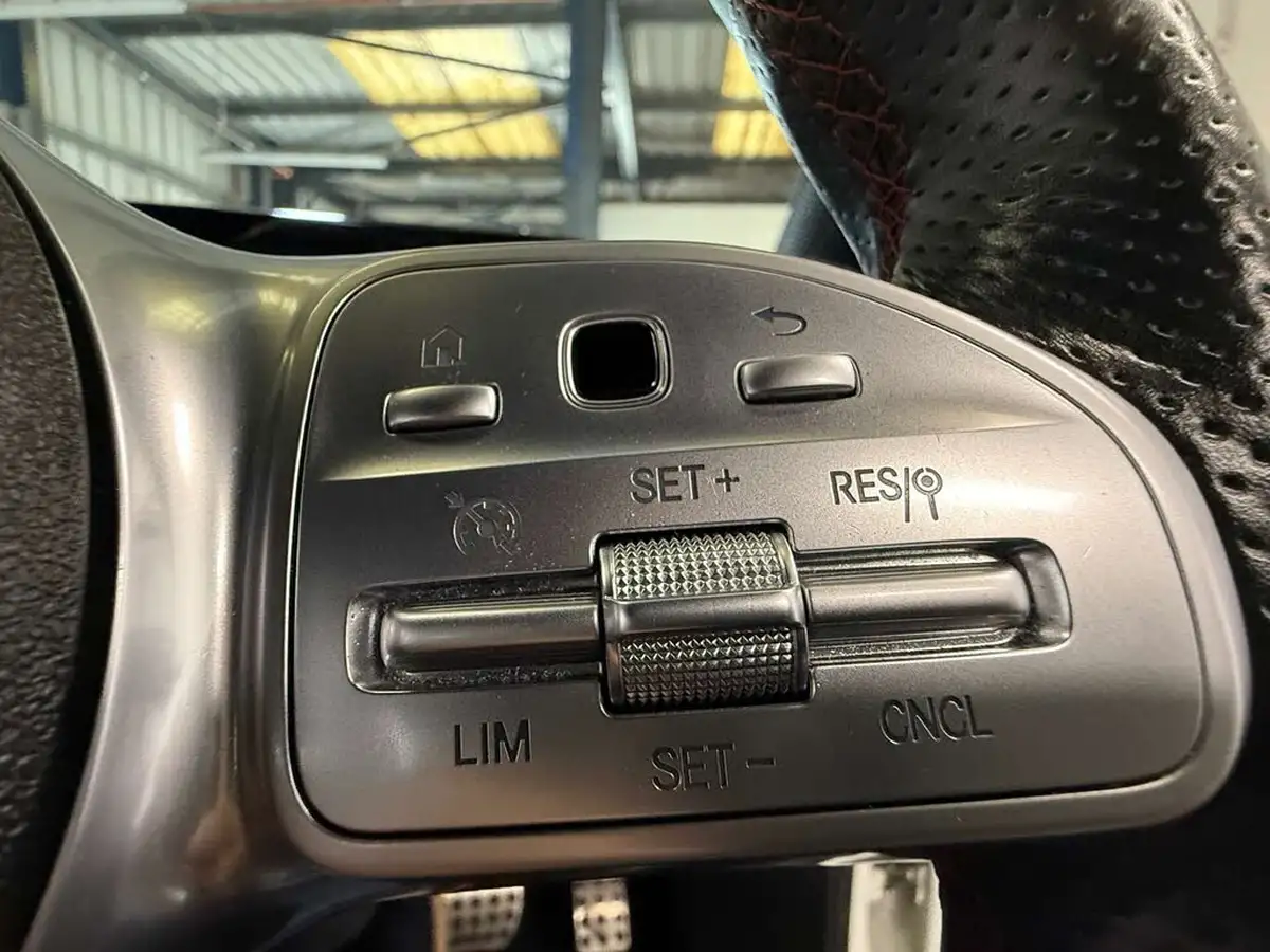 2019-mercedes-benz-a-class-20d-a200d-amg-line-hatchback-5d-big-16