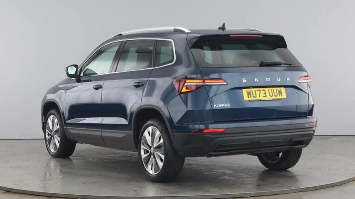 2023-skoda-karoq-15-tsi-se-l-big-2