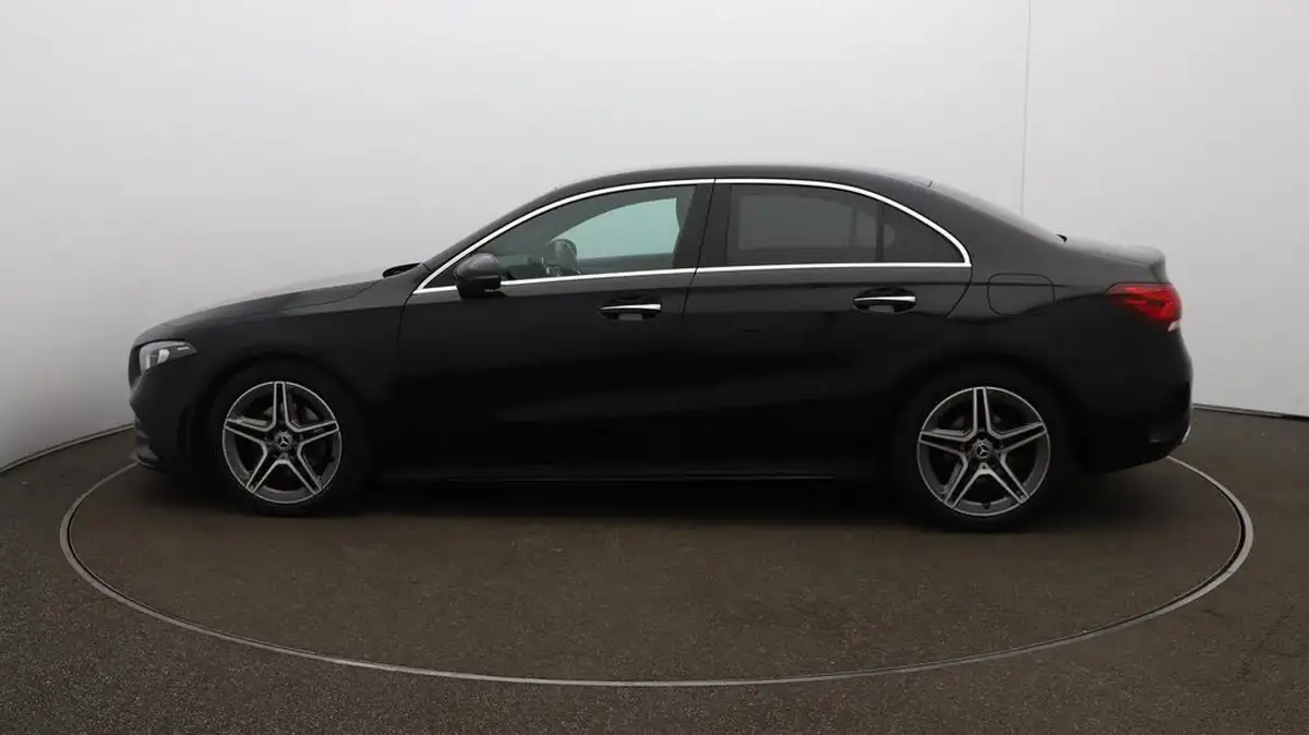 2020-mercedes-benz-a-class-20d-a200d-amg-line-premium-saloon-4d-big-64