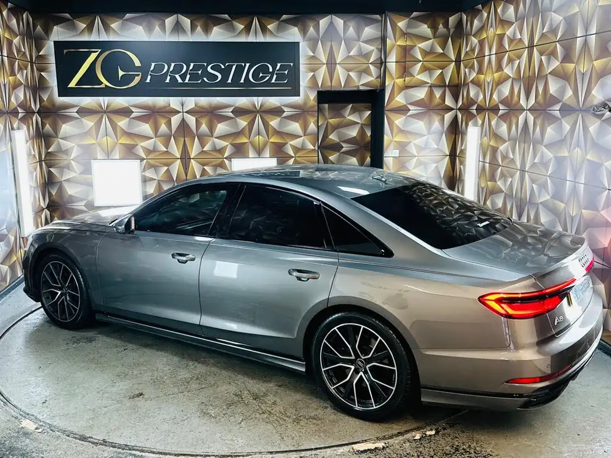 2020-audi-a8-30-55-tfsi-black-edition-big-33