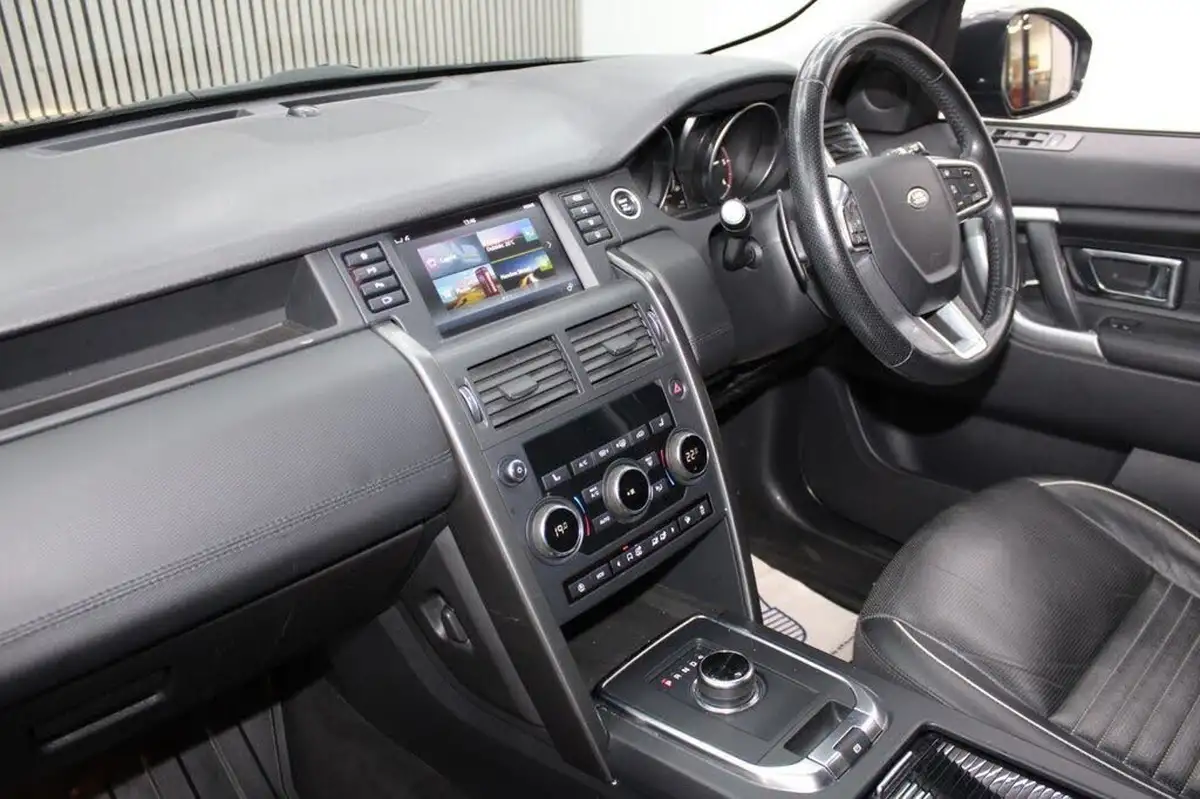 2018-land-rover-discovery-sport-20sd4-hse-dynamic-lux-big-32