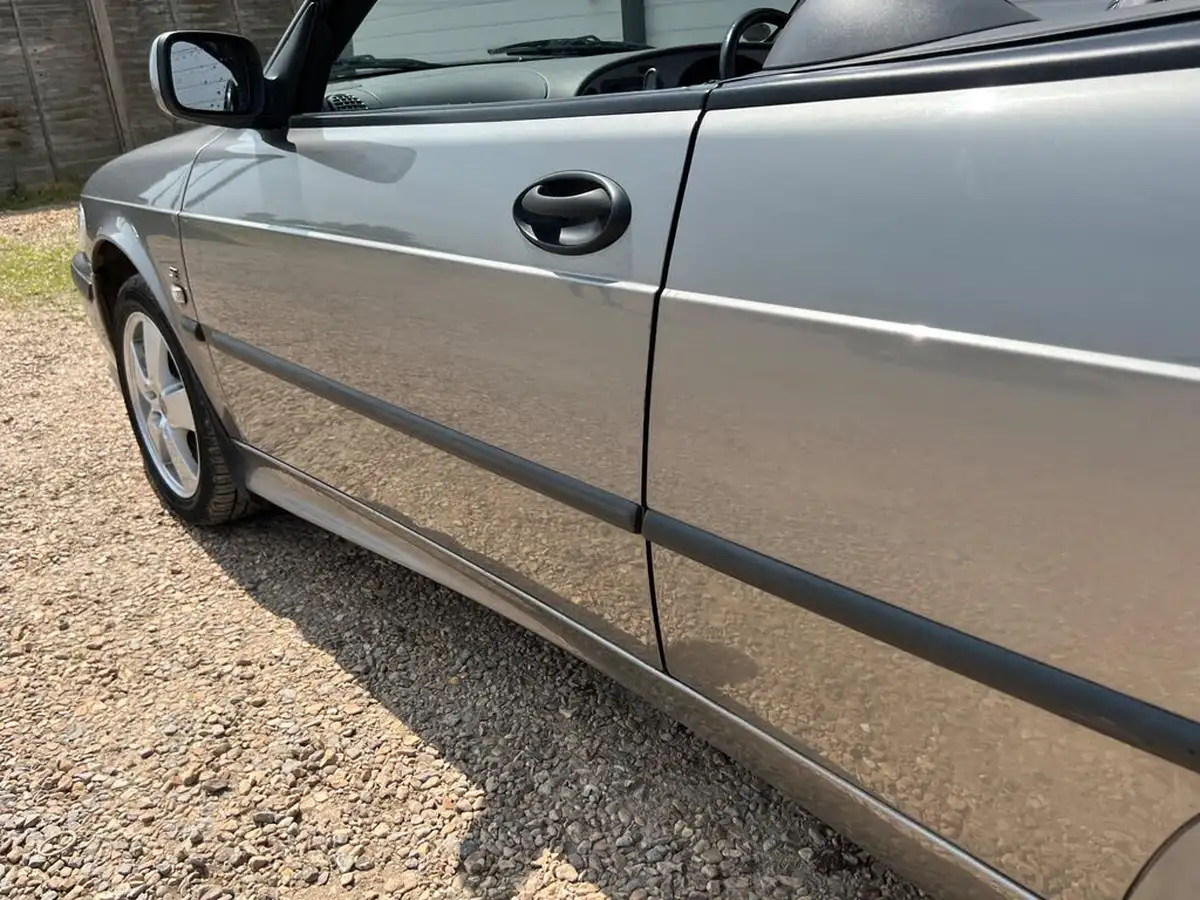 2001-saab-9-3-20-se-convertible-2d-big-14