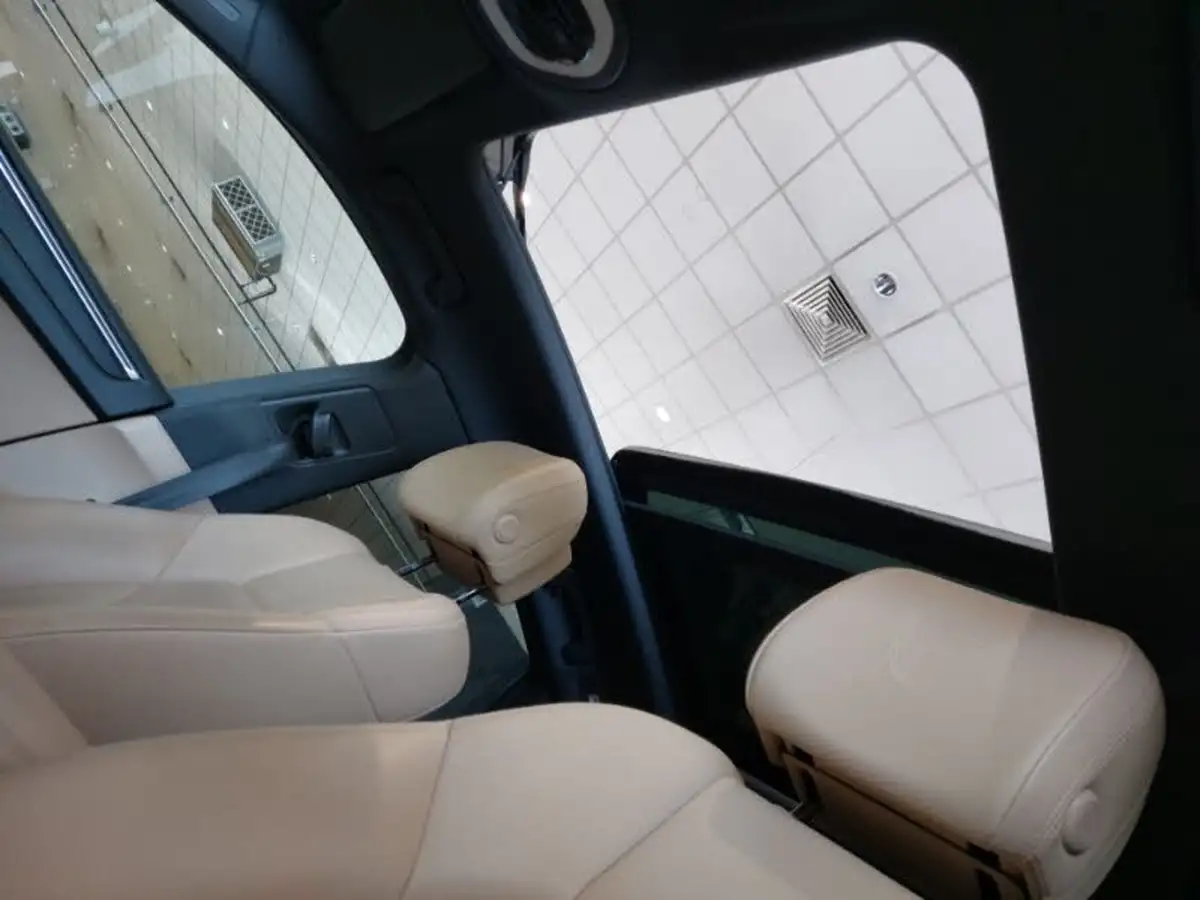 2020-porsche-macan-20-big-11