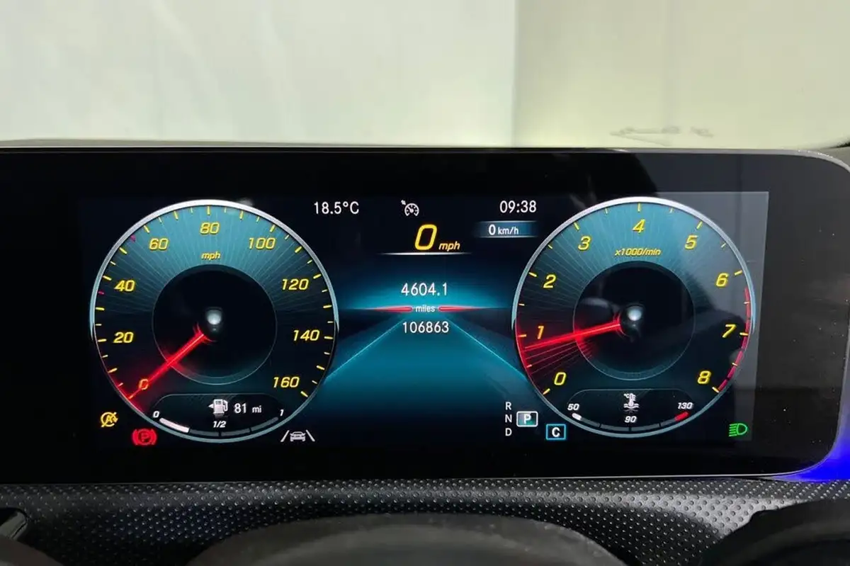 2021-mercedes-benz-cla-13-cla-180-amg-line-premium-coupe-4d-big-14
