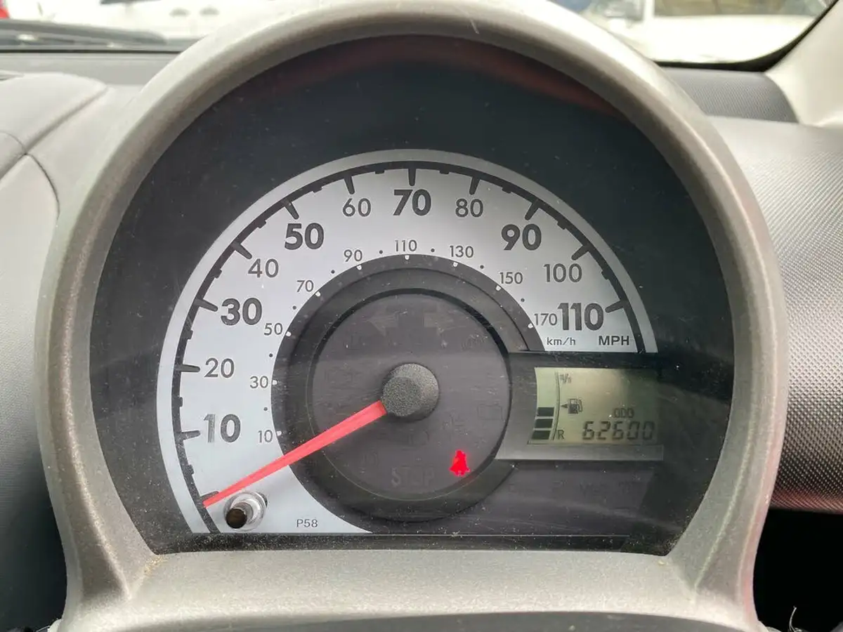 2009-citroen-c1-10-vt-5d-big-11