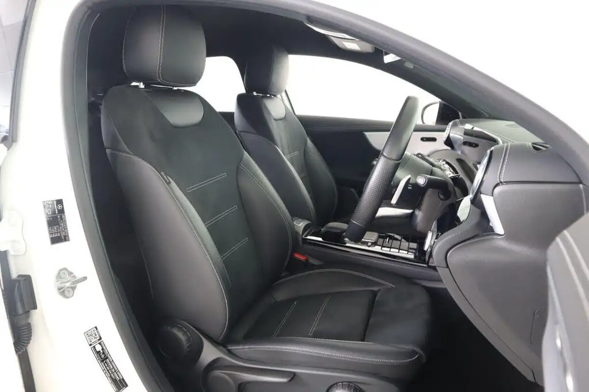 2022-mercedes-benz-a-class-20-a250-amg-line-executive-edition-saloon-4d-big-13
