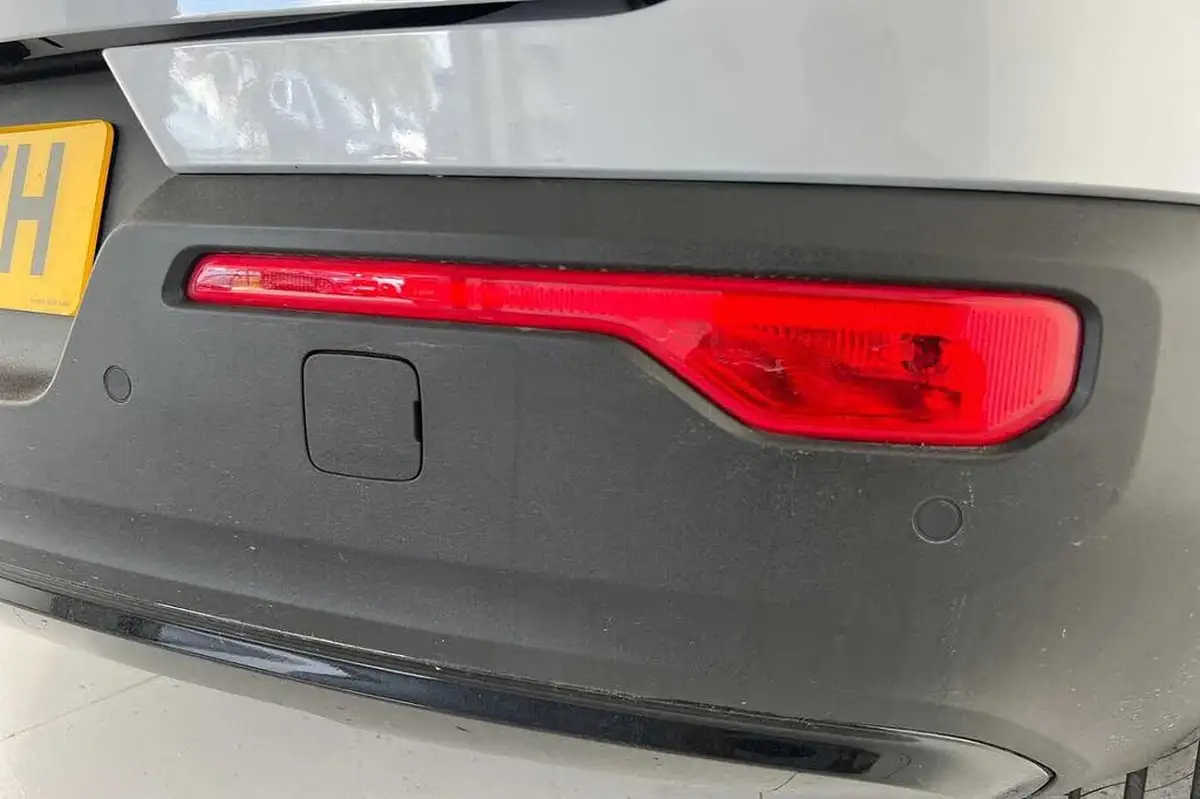 2021-volvo-xc40-15-t3-r-design-161bhp-big-20