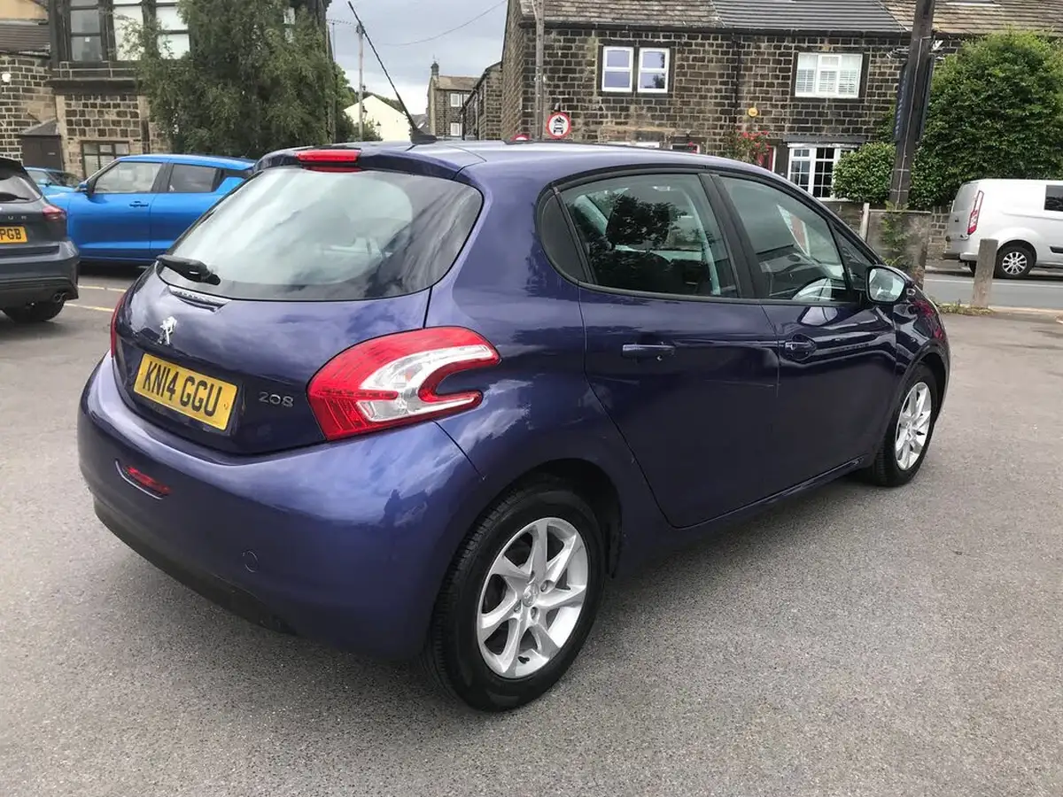 2014-peugeot-208-14td-active-14hdi-70bhp-fap-5d-big-14