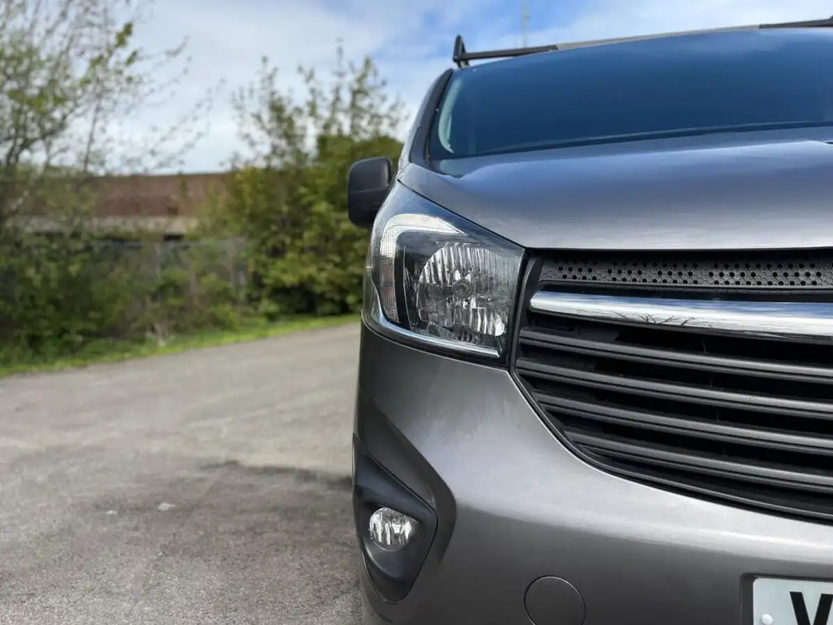 2018-vauxhall-vivaro-16cdti-sportive-2900-l2h1-125pseu6-biturbo-ss-ecotec-panel-big-22