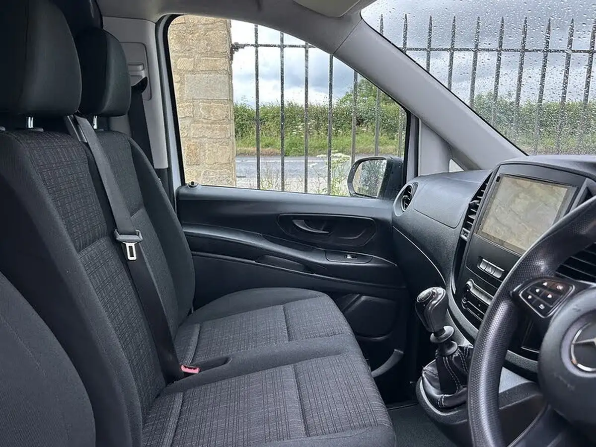 2017-mercedes-benz-vito-16cdi-111cdi-panel-long-big-12