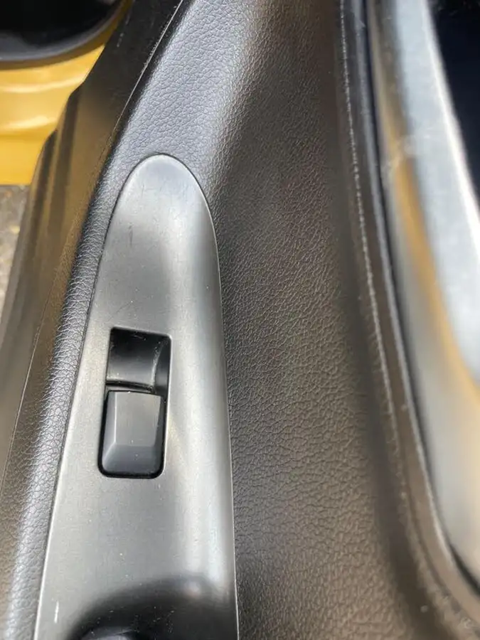 2016-kia-picanto-10-sr7-5d-big-31