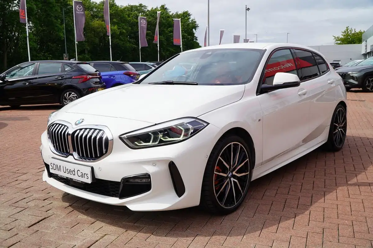 2021-bmw-1-series-15-118i-m-sport-big-2