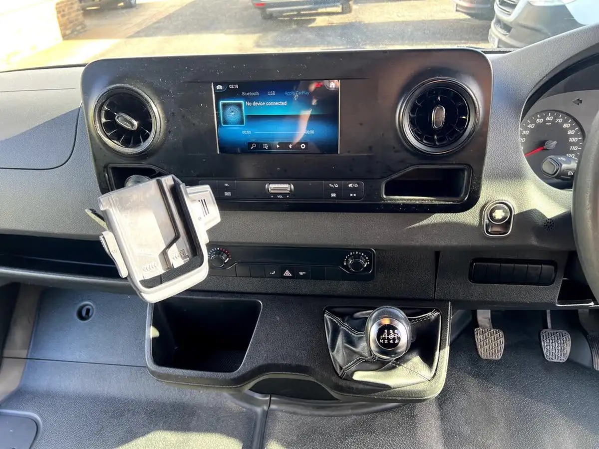 2018-mercedes-benz-sprinter-21cdi-311-l2h1-panel-van-rwd-eco-gear-360-big-19