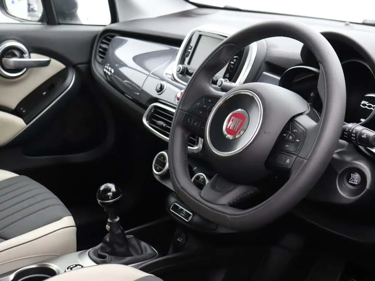 2017-fiat-500x-14-multiair-lounge-big-18