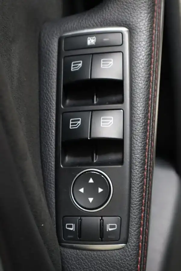 2016-mercedes-benz-a-class-21d-a200d-amg-line-136ps-executivess-big-45