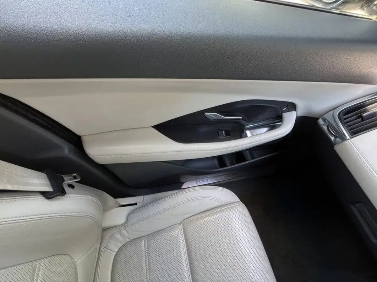 2018-jaguar-e-pace-20-i4d-s-awd-ss-auto-big-14