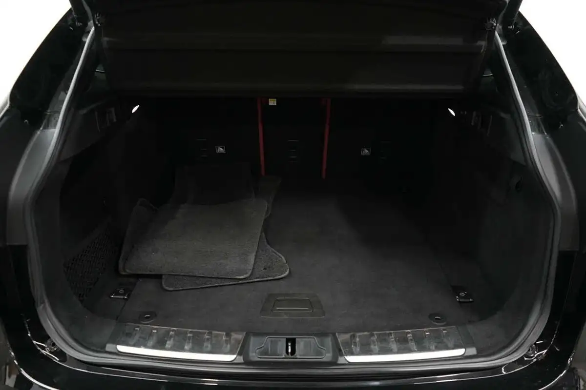 2020-jaguar-f-pace-50-v8-svr-big-13