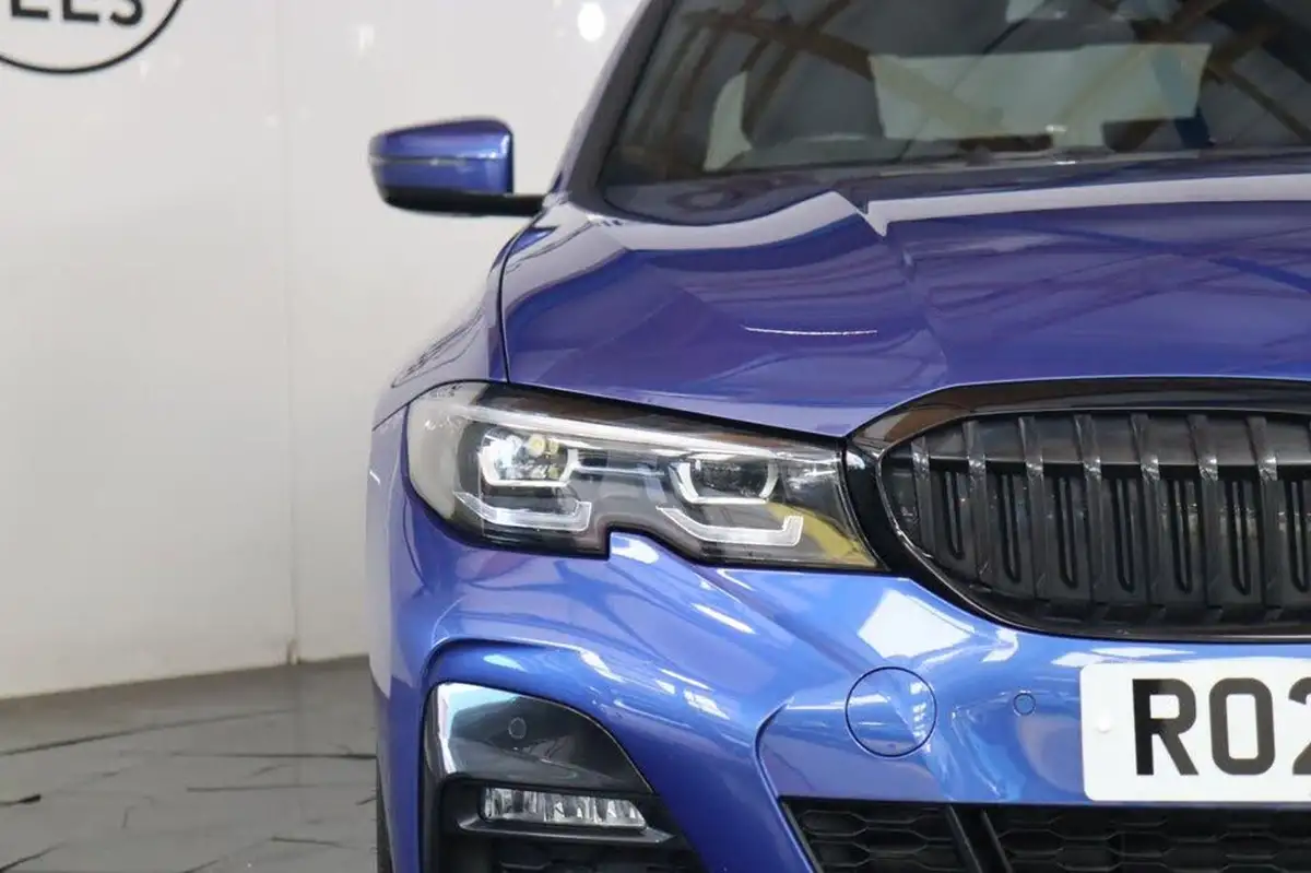 2022-bmw-3-series-20-330e-m-sport-pro-pack-saloon-4d-big-10
