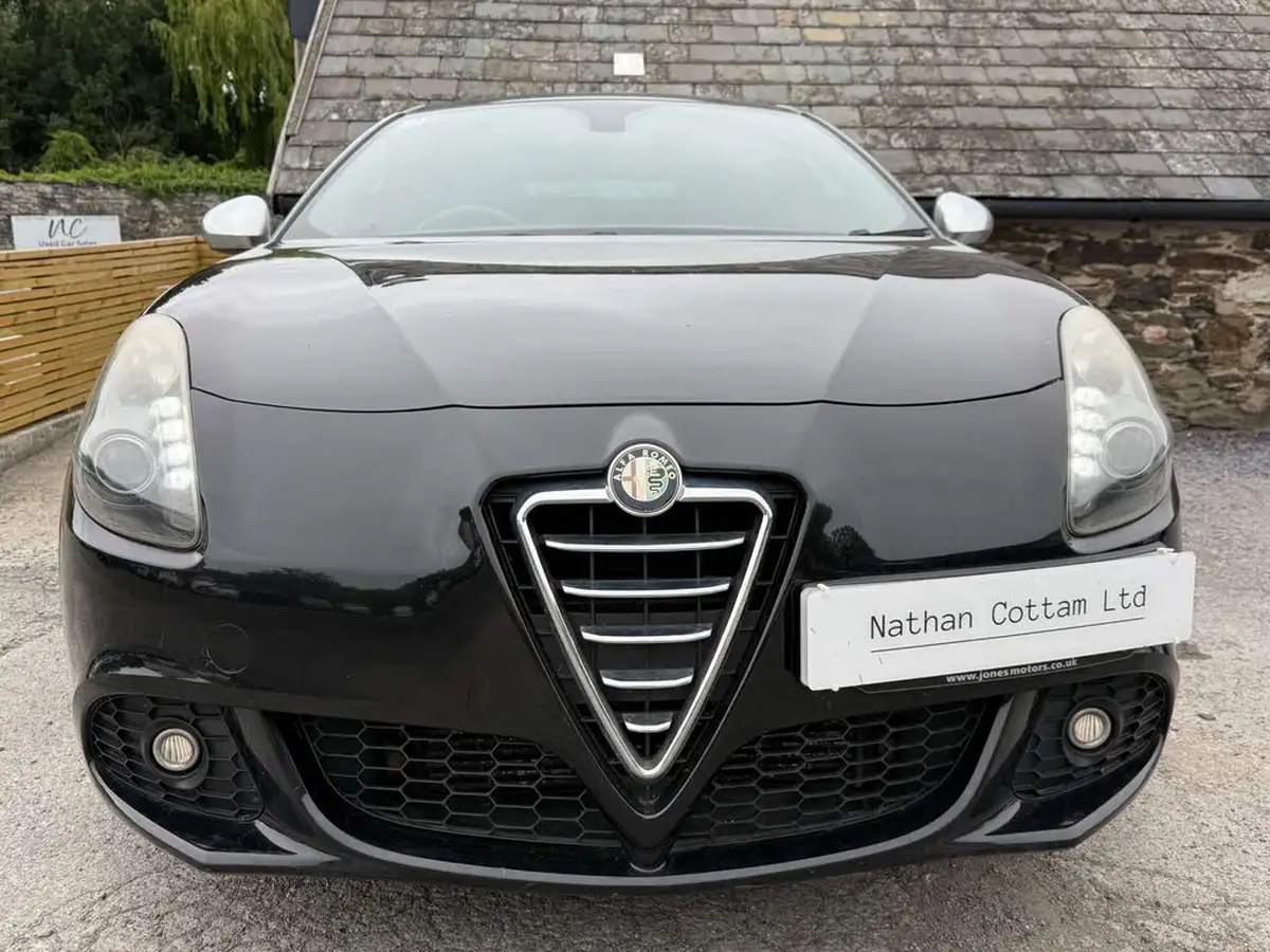 2012-alfa-romeo-giulietta-16td-veloce-big-4